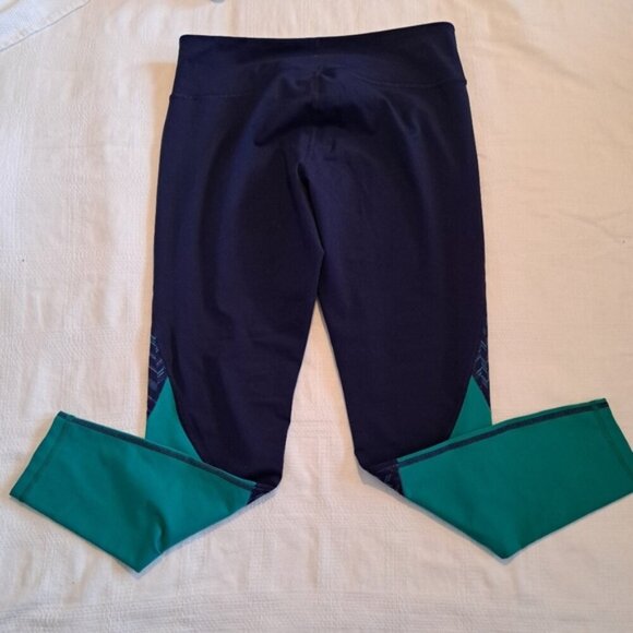 Old Navy Active women's size XL blue leggings & green chevron design. VGUC - Picture 6 of 6